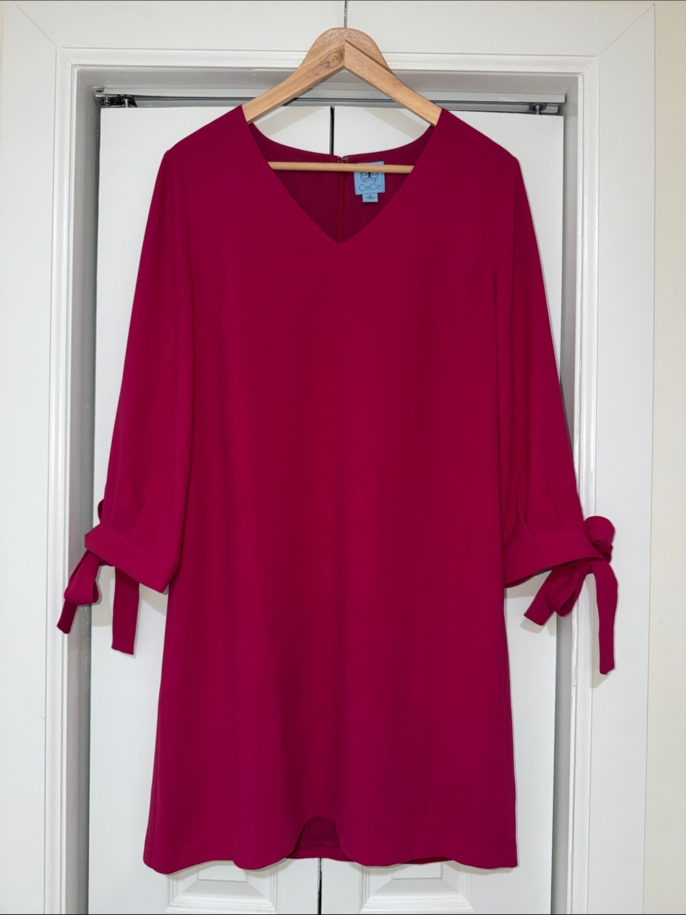 CeCe | Fuchsia Tie-Sleeve Shift Dress | 10